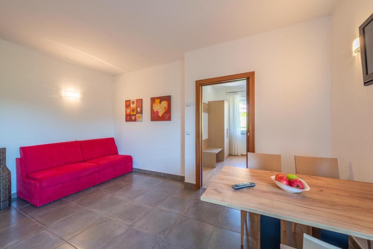 Sandhof Ferienwohnungen Termeno Esterno foto