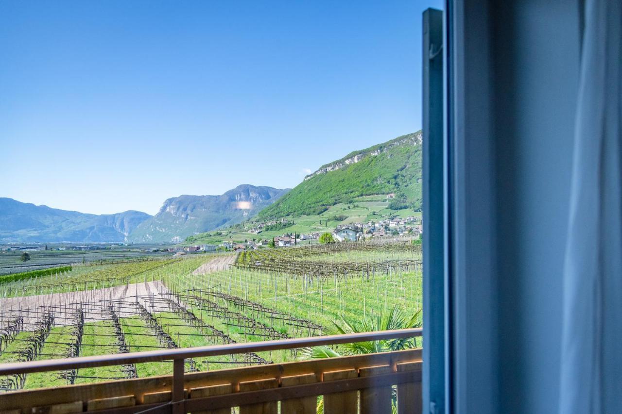 Sandhof Ferienwohnungen Termeno Esterno foto